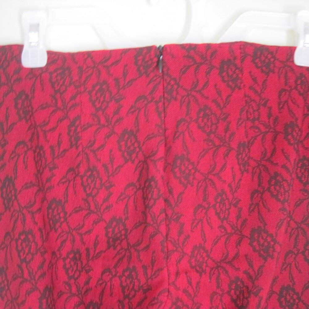 Luna Chix Women's Size 5/6 Red & Black Floral Vintage Bootcut Flare Rayon Pants - Picture 2 of 6